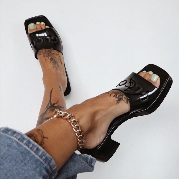 Gucci Shoes - Gucci WOMEN'S RUBBER SLIDE SANDAL size 38